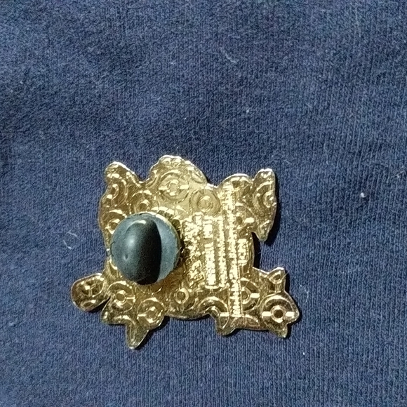 Pokemon Official Pin - Picture 2 of 3